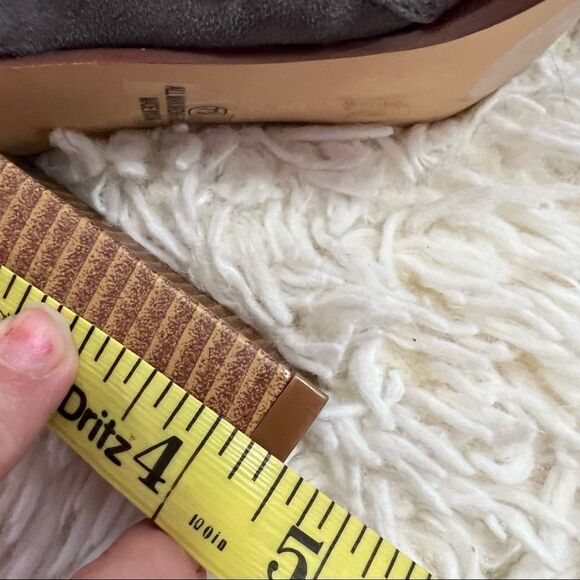 Liliana gray slouchy ankle booties with peep toe  7.5 - Picture 6 of 8